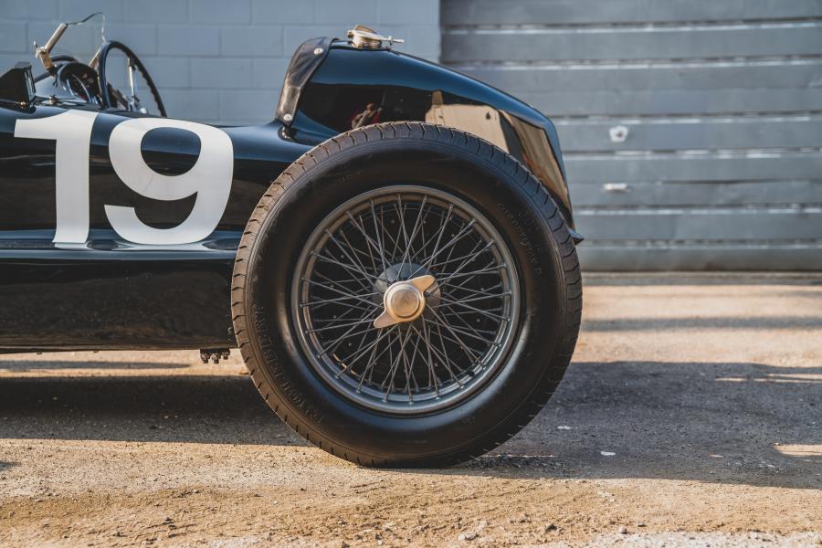 Колеса Alta 1&frac12;-Litre (52S) 1935 года  (фото 12 из 15)